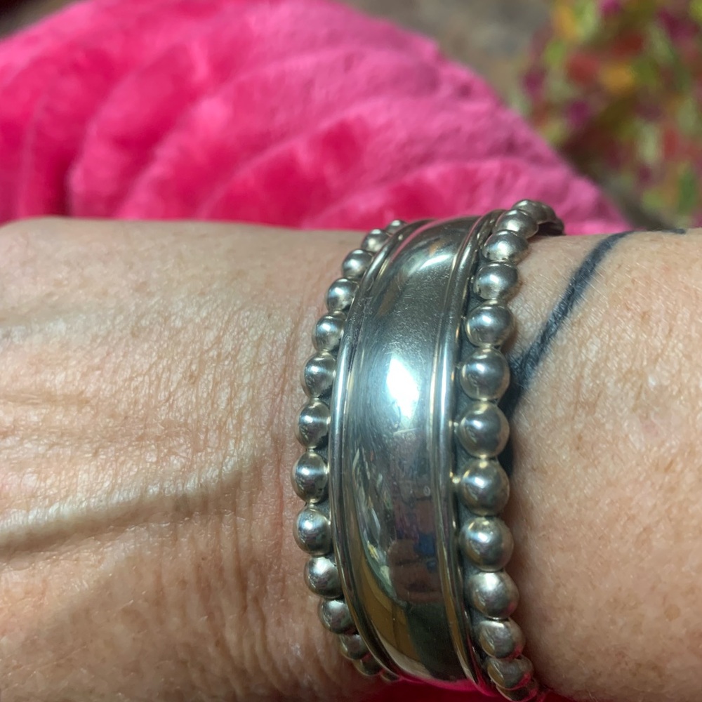 Sterling Vintage stamped 925 Cuff bracelet - Picture 2 of 10